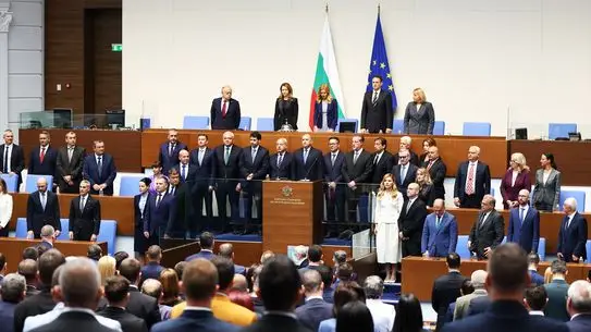 Bulgaristan’da Radev Liderliğindeki Kabine Parlamentodan Güvenoyu Aldı