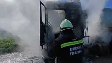 Sivrihisar'da Tanker Yangını Kontrol Altına Alındı