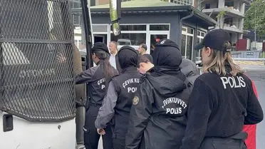 İstanbul'da 'Change' Operasyonu: 8 Şüpheli Tutuklandı, 40 Araç Ele Geçirildi