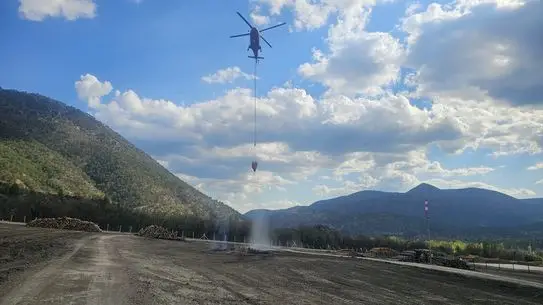 Yangın söndürme helikopteri keşif uçuşu
