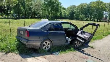 Kaza sonrası hasar gören otomobil