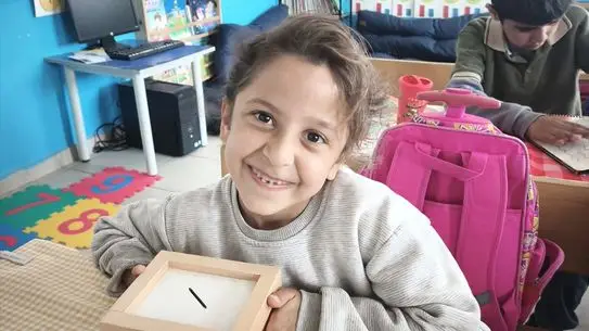 Bozova’da Atık Malzemelerle Renkli Oyuncaklar: Öğrencilerin Köy Okullarına Hediyesi
