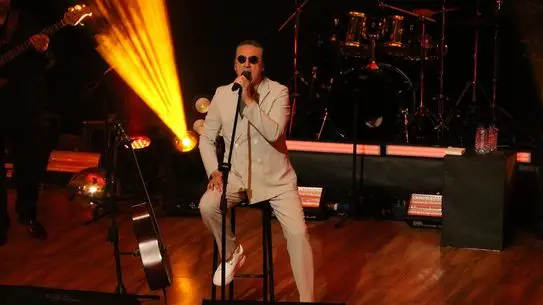 Çelik Erişçi, Safranbolu Leyla Dizdar Kültür Merkezi'nde Unutulmaz Konserle Büyüledi