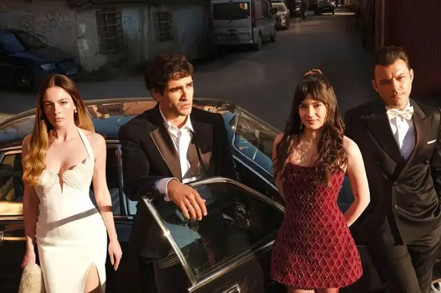 Dizi setinden bir kare