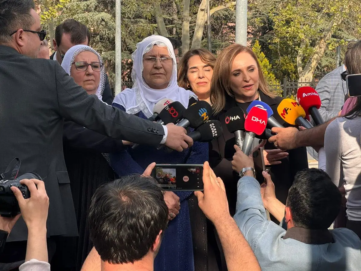 Barış Anneleri'nden Öcalan'a Görüş Talebi: Anneler Günü'nde Siyasi Bir Adım