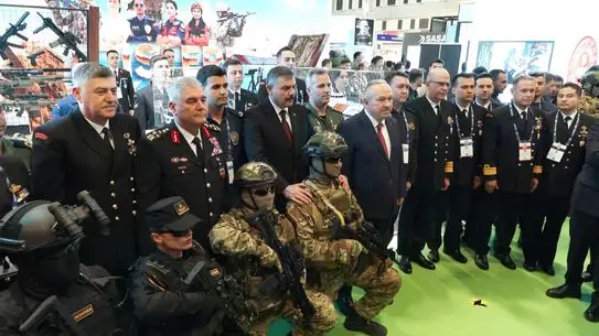 Çiftçi ve Sveçla Savunma Fuarında Güçlü İş Birliği Görüşmesi