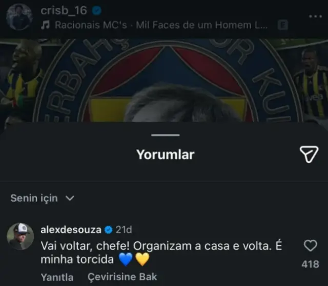 Alex de Souza taraftarlarla