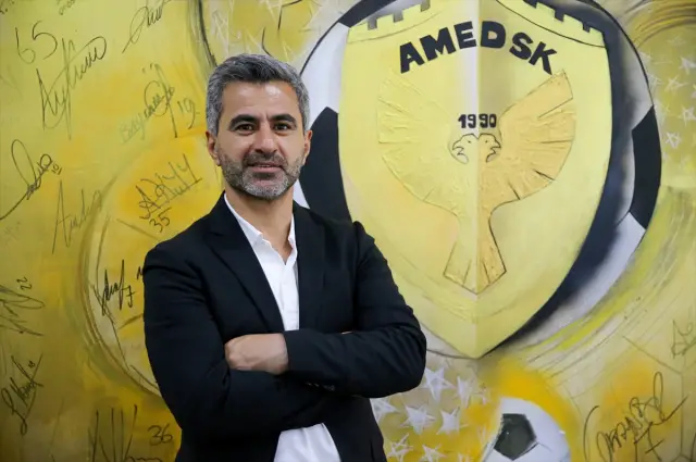 Antrenmanda çalışan Amed Sportif Faaliyetler futbolcuları