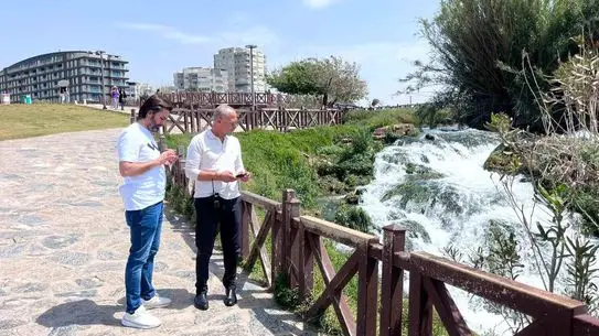 Antalya’da Düden Şelalesi’nden Düşen Turist Hayatını Kaybetti: 40 Metre Yükseklikte Trajik Kaza