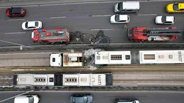 Avcılar Metrobüsünde Çıkan Yangın Hızla Söndürüldü