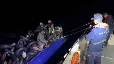 İzmir Çeşme’de Son Deniz Operasyonu: 35 Düzensiz Göçmen Botu Yakalandı