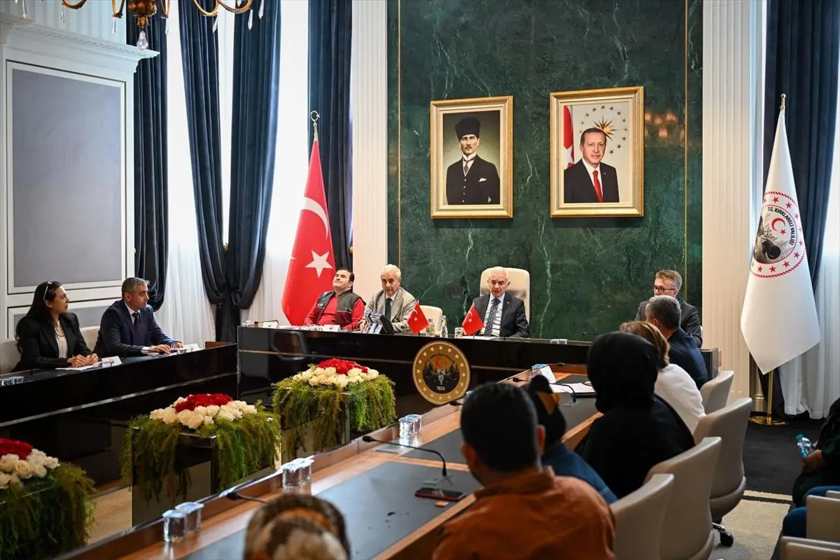 Kırklareli Valisi Uğur Turan, Vatandaşlarla Buluşarak Hızlı Çözüm Talep Etti
