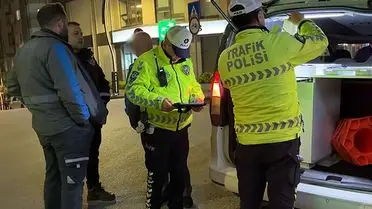 Bolu’da Alkol Etkisi Altındaki Sürücü, Yasak Bölgeye Park Edip Polise Tehdit Etti