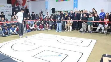 Kırklareli'de mimARTech26: 240 Öğrencinin Katıldığı Teknoloji ve Robotik Şöleni