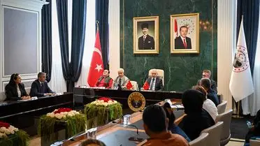 Toplantıdan bir kare: Vali Turan konuşma yapıyor