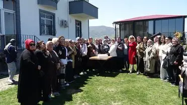 Anneler Günü'nde Otizmli Çocuk Annelerine Moral Dolu Buluşma