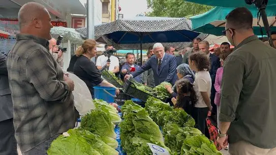 İYİ Parti Lideri Dervişoğlu, Ödemiş’te Esnaf ve Üreticilerle Görüştü