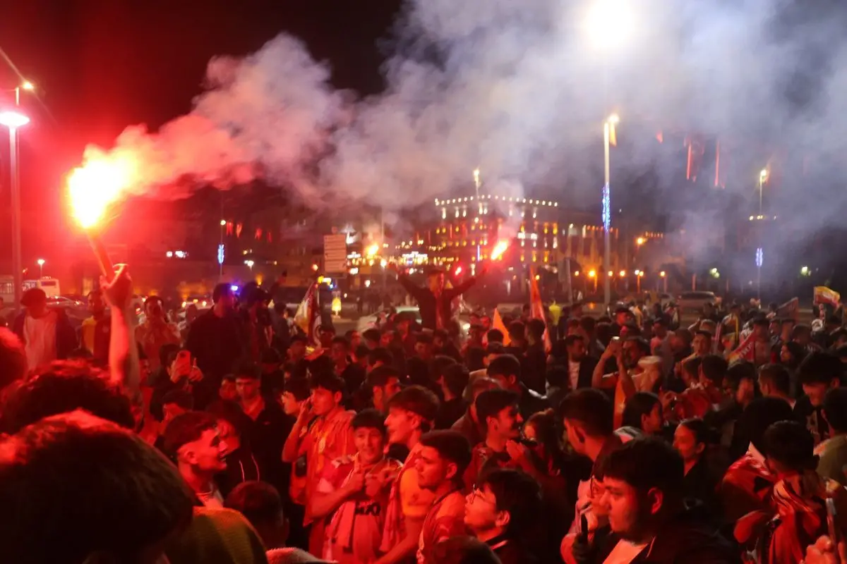 Galatasaray Kayseri’de Şampiyonluğu Coşkuyla Kutladı