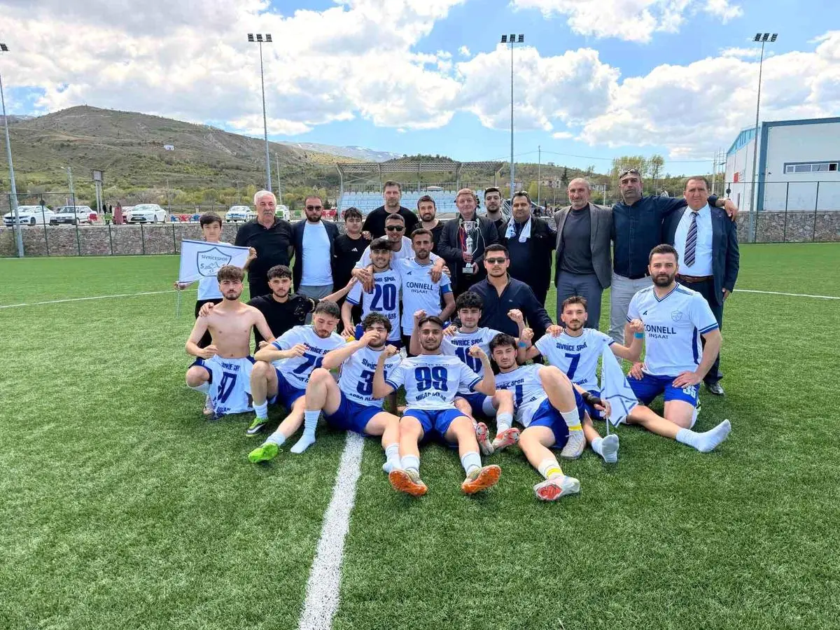 Sivricespor, 2. Amatör Lig'de 6-2'lik Galibiyetle Şampiyonluğa Ulaştı