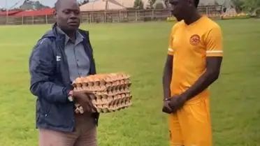 Zambiya Ligi'nde oyuncuya 5 karton yumurta ödülü: Sosyal medyada büyük yankı