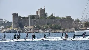 Bodrum'da Türkiye Sujeti Motosurf Şampiyonası Başladı: 75 Sporcu Dalga Sörfüyle Yarışıyor