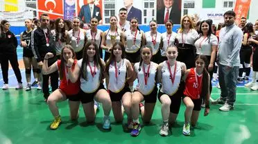 Denizli Belediye Spor, Voleybol Küçük Kızlar Gelişim Ligi'nde Şampiyonluğa Ulaştı