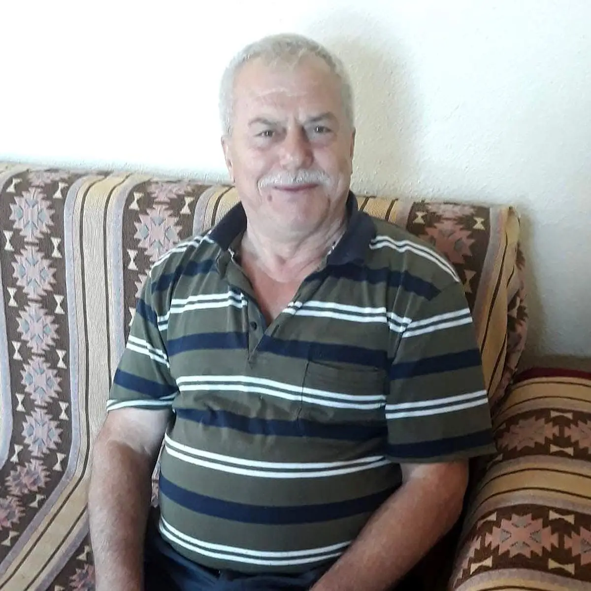 Yangın sonrası hastaneye kaldırılan yaşlı adam
