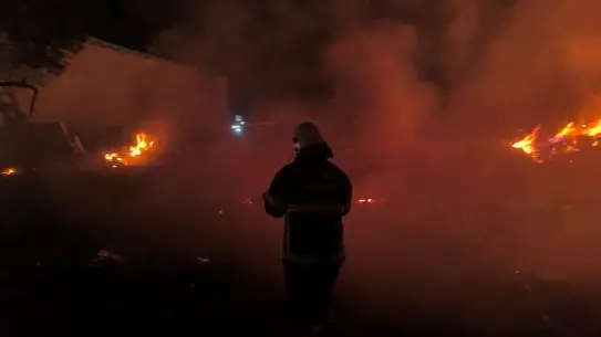 Kırıkhan’da Bahçede Çıkan Yangın İtfaiye Ekipleri Tarafından Kontrol Altına Alındı