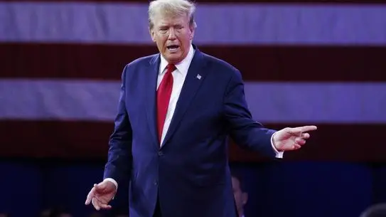 Trump, İtalya'dan Asker Çekme Kararını Gözden Geçiriyor