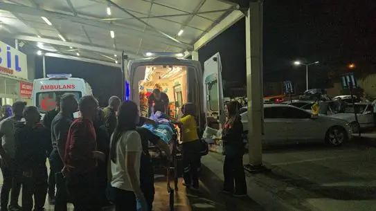 Kozan’da Alkollü Sürücünün Çarpmasıyla Motosiklet Kazası: Sürücü Ağır Yaralı
