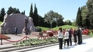 Haydar Aliyev'in 103. Doğum Yılı Anısına Bakü'de Anma Töreni