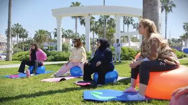 Mersin'de Anneler Günü'nde Sağlıklı Yaşam İçin Sahilde Egzersiz Şöleni