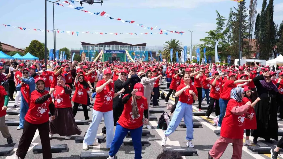 Kocaeli Büyükşehir Belediyesi'nden Anne Şehir Yaşam Merkezi Açılışı