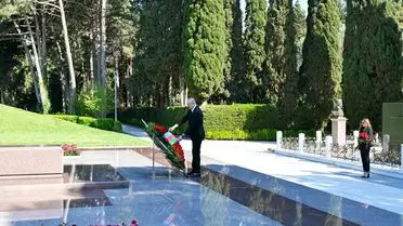 Haydar Aliyev'in 103. Doğum Yıldönümünde Ulusal Anma Töreni