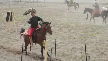 Erciyes’in Gölgesinde Geleneksel Atlı Sporlar ve Okçuluk Şöleni Kayseri’de Coşkuyla Kutlandı