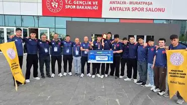 Mimar Sinan Lisesi Öğrencileri Uluslararası Robot Yarışmasında Dünya Şampiyonu