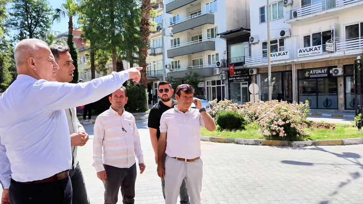 Hamitabat Mahallesi’nde çevre düzenleme çalışmaları devam ediyor