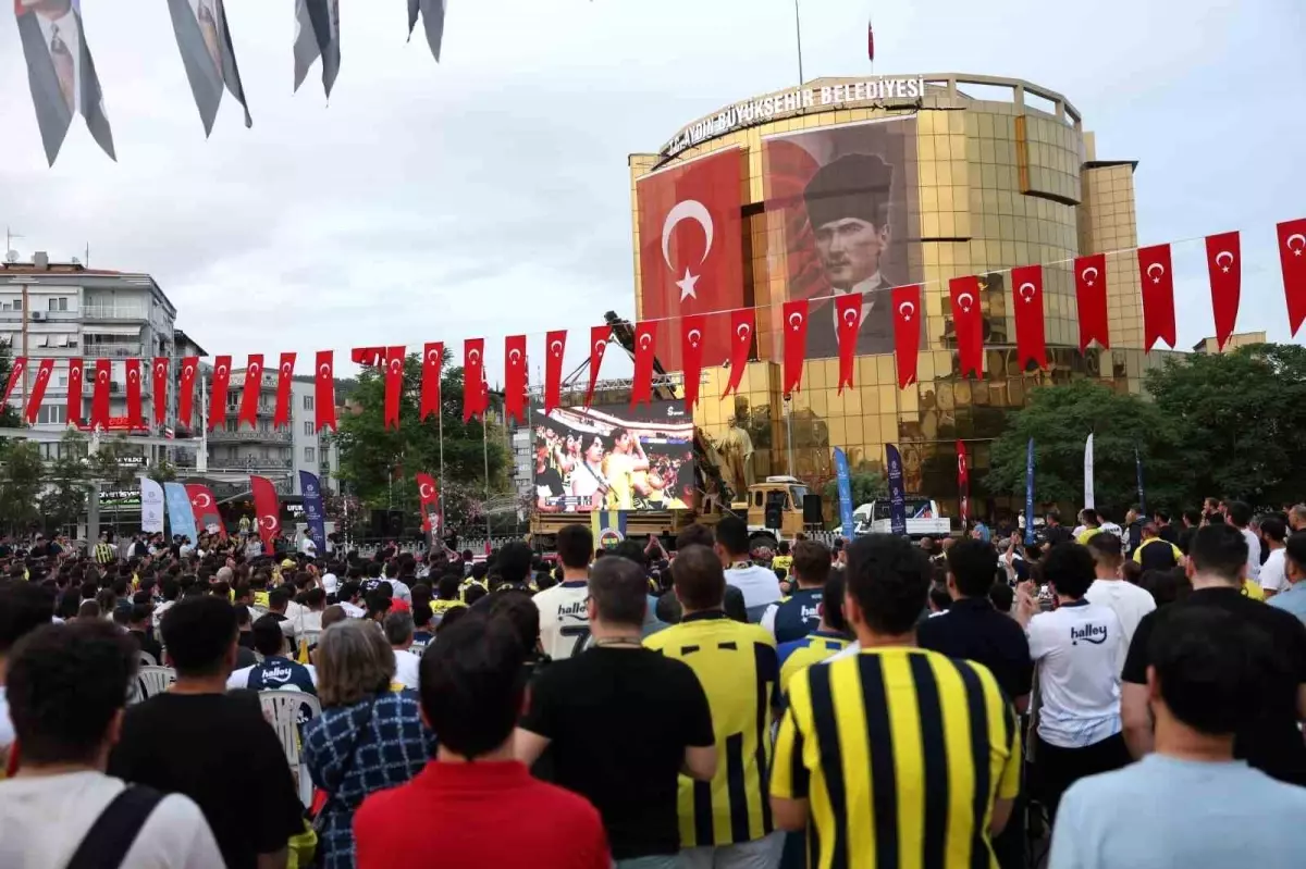 Fenerbahçe 8 Yıl Aradan Sonra EuroLeague Şampiyonu Oldu