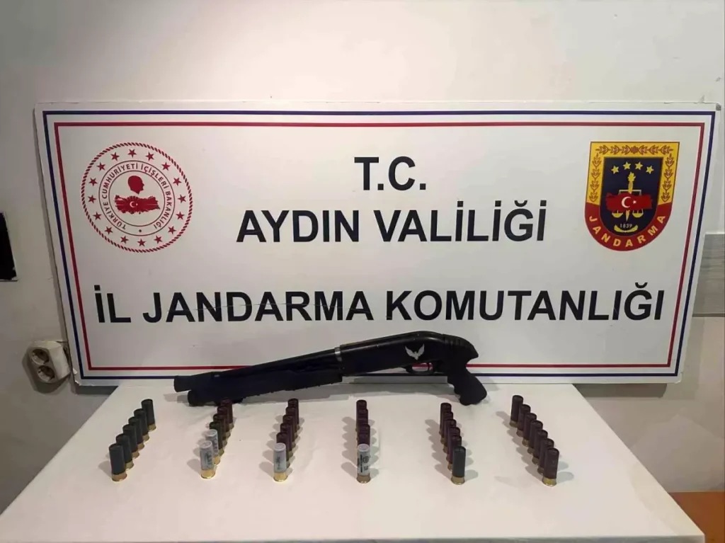 **Jandarma Takibinde Ruhsatsız Av Tüfeği Ele Geçirildi**