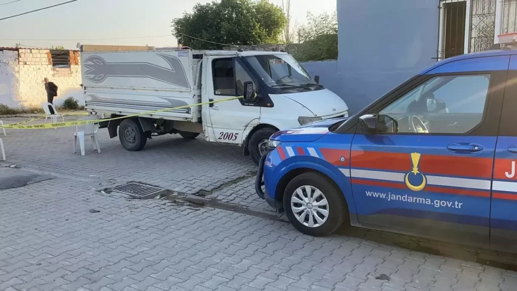 Tragedya: 4 Yaşındaki Çocuk Kamyonetin Altında Kaldı