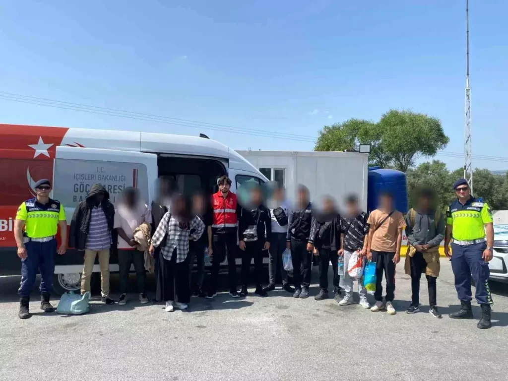 Germencik’te 21 Düzensiz Göçmen ve 2 Organizatör Yakalandı