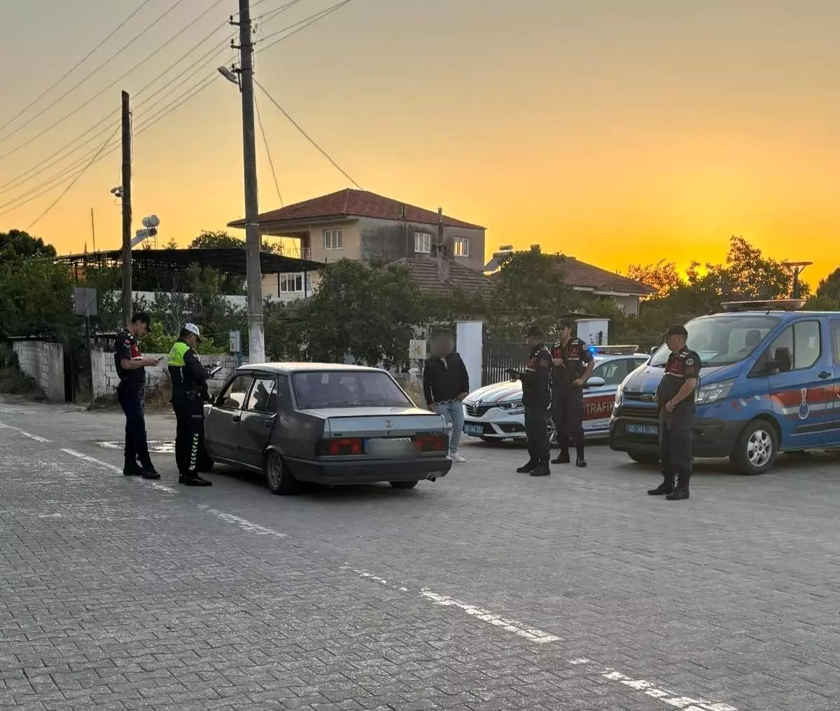 Sıcak Nokta Uygulamasında 201 Kişi Sorgulandı