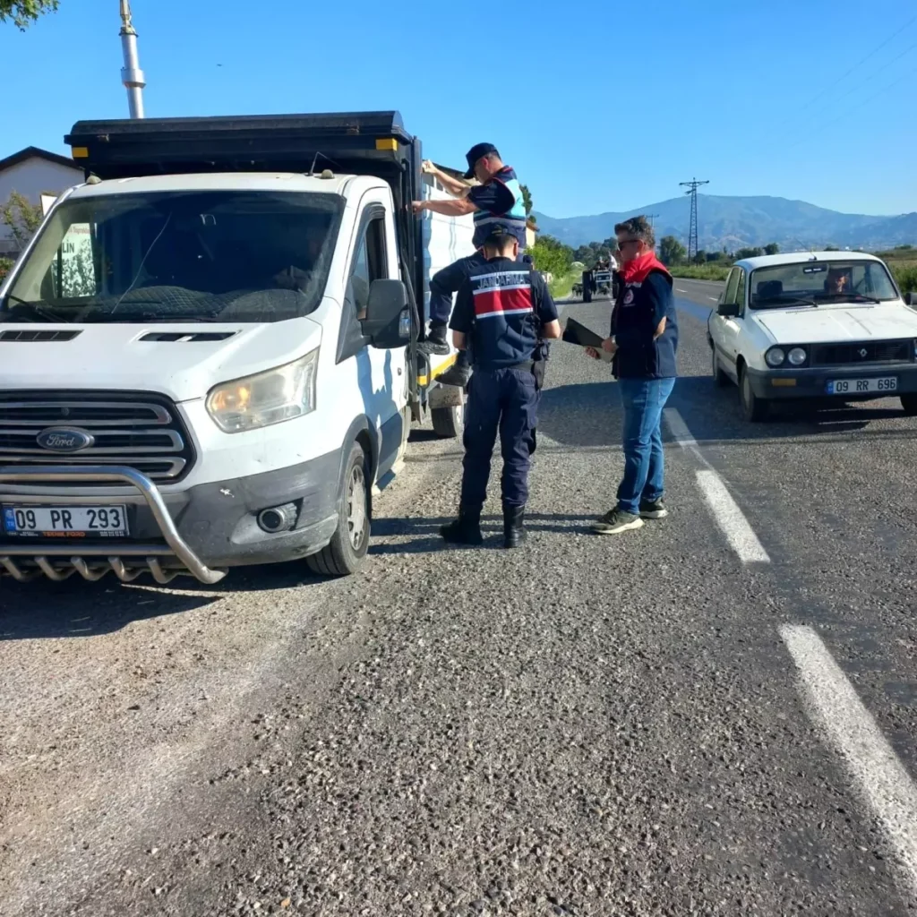 Kurban Bayramı Öncesi Hayvan Taşıma Araçlarına Denetim