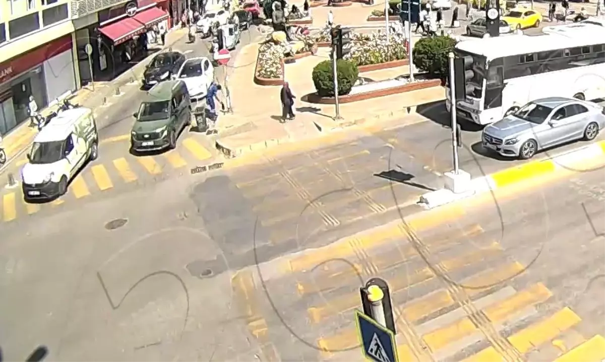 Para Dolu Poşeti Böyle Buldu