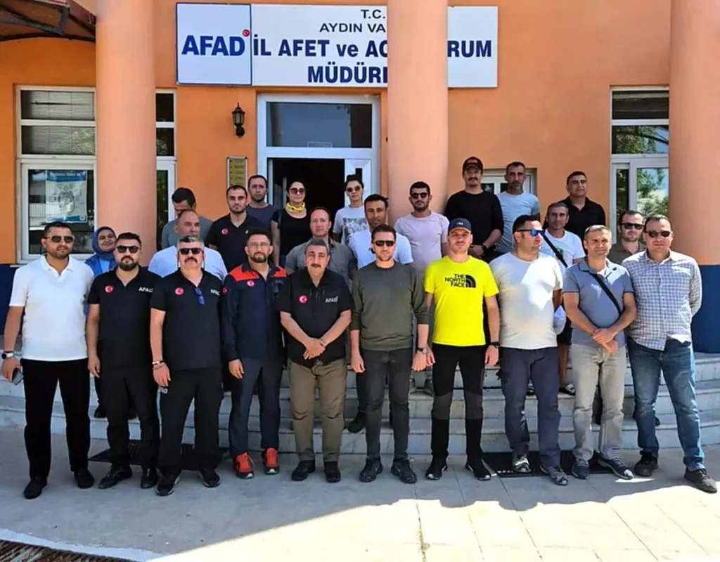 Söke Belediyesi Arama Kurtarma Ekibi Kurdu