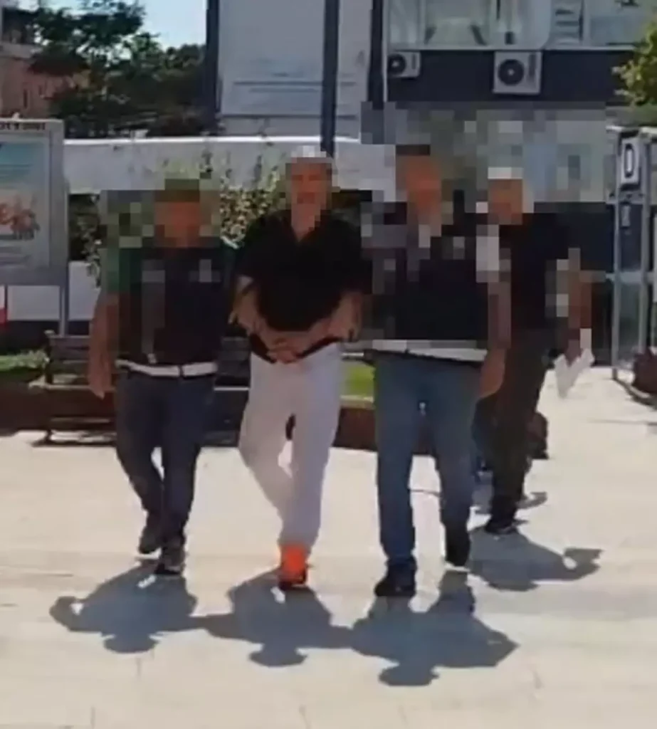 Hapis Kaçışı Çatıdan Balkona