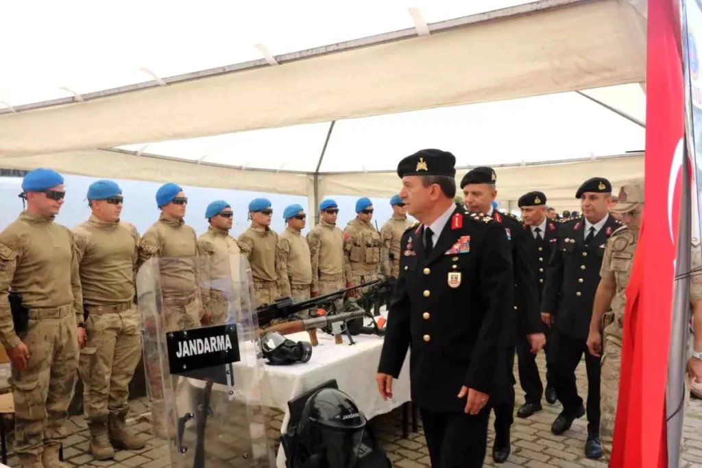 Aydın’da Acemi Erlerin Yemin Töreninde Ailelere Farkındalık Çalışması