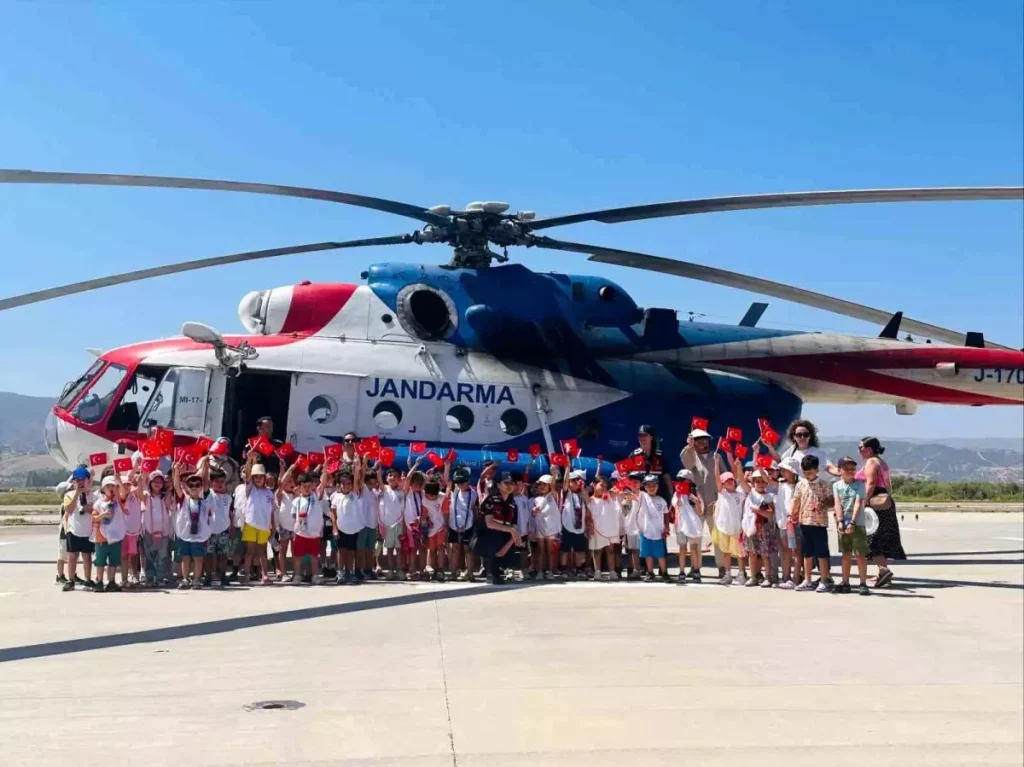 Anaokulu Öğrencileri Jandarmayı Yakından Tanıdı