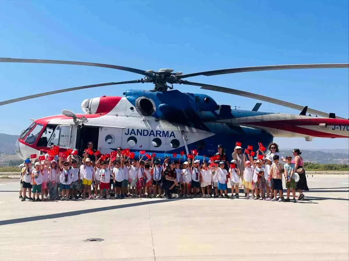 Anaokulu Öğrencileri Jandarmayı Yakından Tanıdı