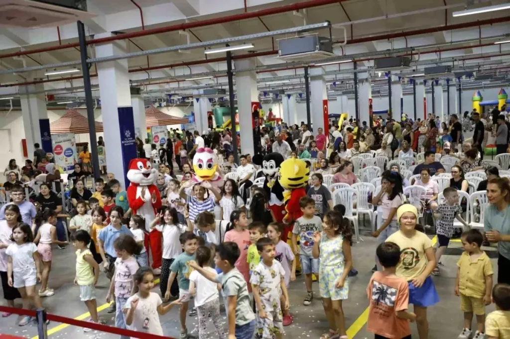 Aydın’da Çocuklara Unutulmaz Karne Şenliği